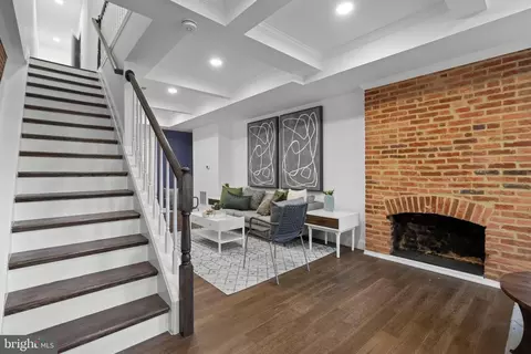 Entry Way - 1430 E Lanvale St, Baltimore, MD 21213 photo 1 of 10