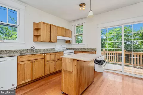 Kitchen - 3209 Evergreen Ave, Baltimore, MD 21214 photo 2 of 5