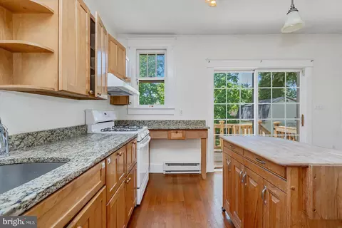 Kitchen - 3209 Evergreen Ave, Baltimore, MD 21214 photo 5 of 5