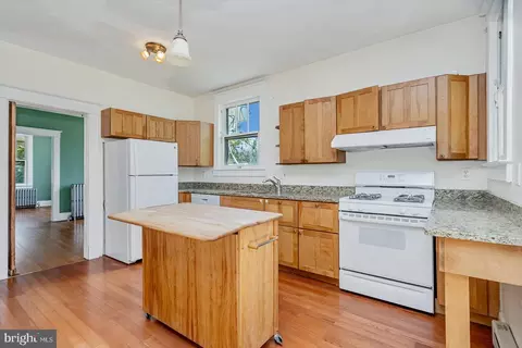 Kitchen - 3209 Evergreen Ave, Baltimore, MD 21214 photo 4 of 5