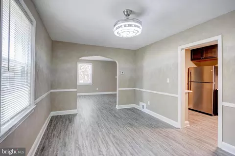 Entry Way - 6205 Catalpha Rd, Baltimore, MD 21214 photo 1 of 2