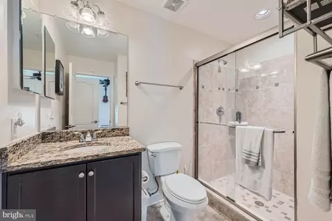 Bath - 26 E Fort Ave, Baltimore, MD 21230 photo 1 of 3