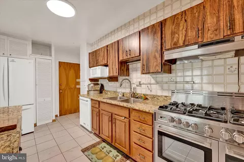 5001 Hillen Rd, Baltimore, MD 21239 photo 14