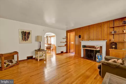 5001 Hillen Rd, Baltimore, MD 21239 photo 5