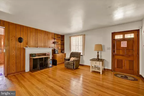 5001 Hillen Rd, Baltimore, MD 21239 photo 3