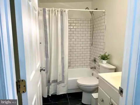 Bath - 1533 N Stricker St, Baltimore, MD 21217 photo 1 of 1