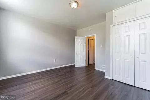 Entry Way - 2917 Eastern Ave, Baltimore, MD 21224 photo 4 of 5