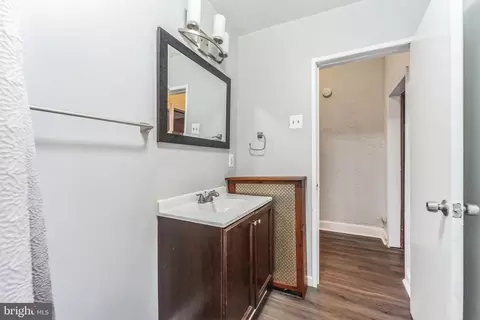 Entry Way - 2917 Eastern Ave, Baltimore, MD 21224 photo 5 of 5