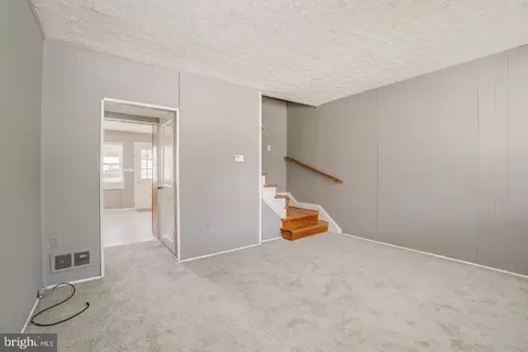 Living - 3023 Georgetown Rd, Baltimore, MD 21230 photo 3 of 3