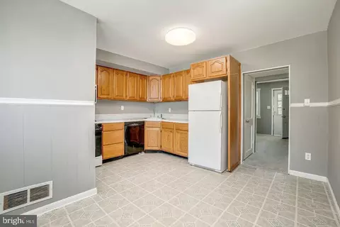 Kitchen - 3023 Georgetown Rd, Baltimore, MD 21230 photo 2 of 2