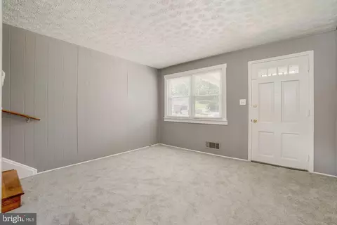 Living - 3023 Georgetown Rd, Baltimore, MD 21230 photo 1 of 3