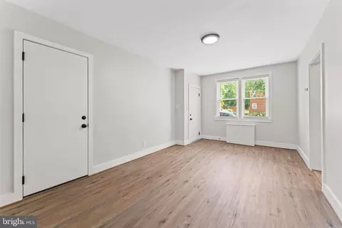 6108 Macbeth Dr, Baltimore, MD 21239 photo 2