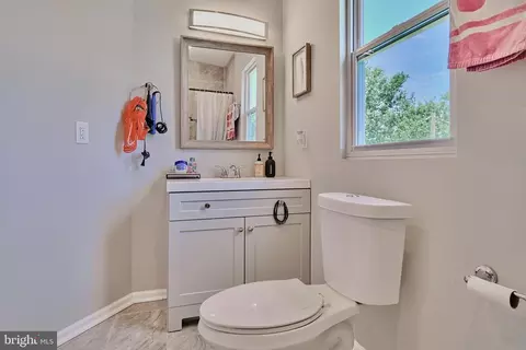 Bath - 1617 Saint Stephens St, Baltimore, MD 21216 photo 2 of 6