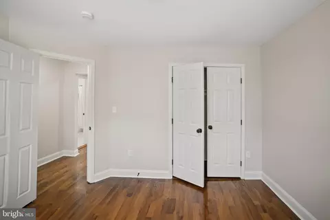 Bedroom - 3918 Glenhunt Rd, Baltimore, MD 21229 photo 5 of 6