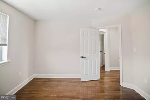 Bedroom - 3918 Glenhunt Rd, Baltimore, MD 21229 photo 6 of 6