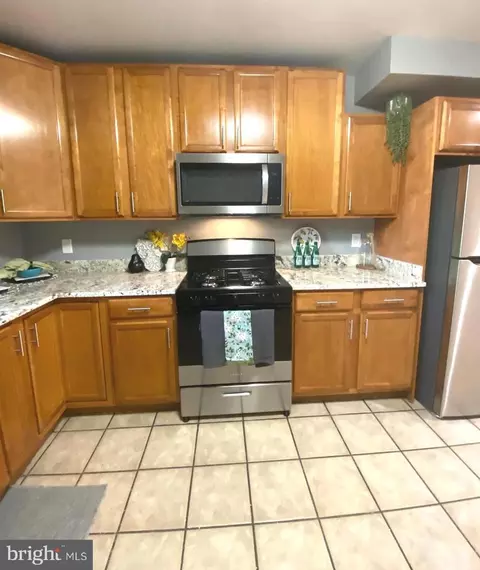 Kitchen - 3714 E Lombard St, Baltimore, MD 21224 photo 8 of 12