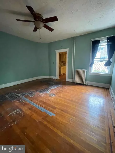 811 Unetta Ave, Baltimore, MD 21229 photo 4