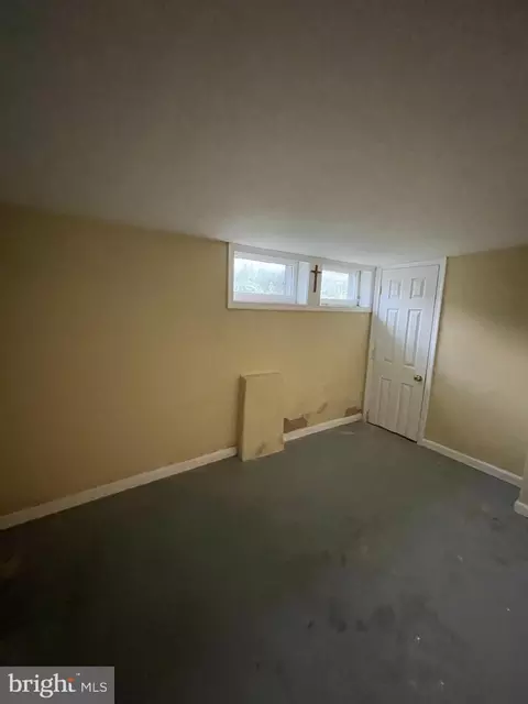 811 Unetta Ave, Baltimore, MD 21229 photo 18