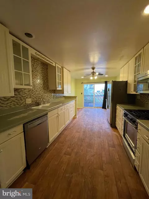 811 Unetta Ave, Baltimore, MD 21229 photo 5