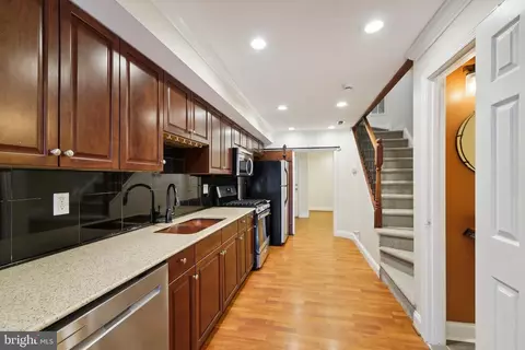 1140 Dexter St, Baltimore, MD 21230 photo 8