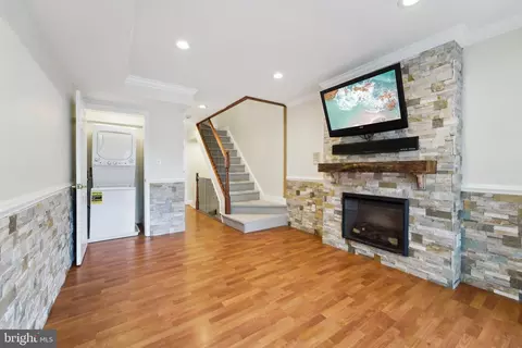 1140 Dexter St, Baltimore, MD 21230 photo 5
