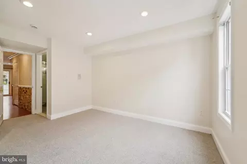 1140 Dexter St, Baltimore, MD 21230 photo 16