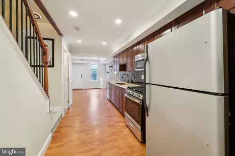 1140 Dexter St, Baltimore, MD 21230 photo 9