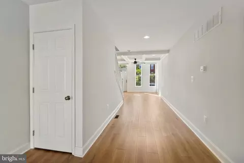 Entry Way - 1136 Nanticoke St, Baltimore, MD 21230 photo 1 of 8
