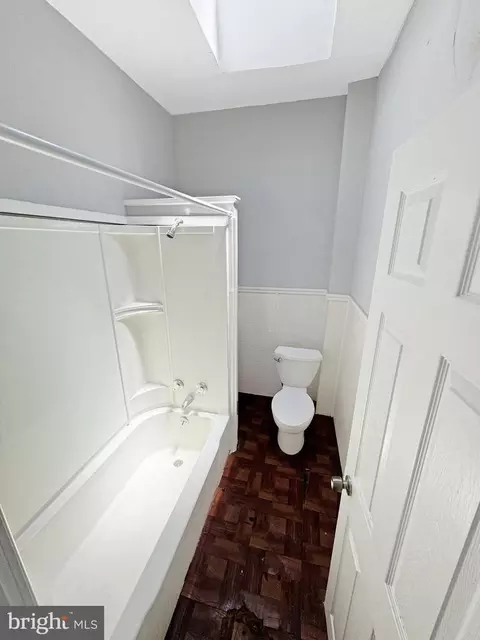 Bath - 2757 Rayner Ave, Baltimore, MD 21216 photo 1 of 1