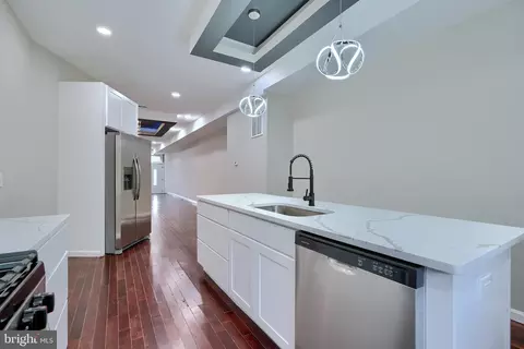 Entry Way - 2025 E 31st St, Baltimore, MD 21218 photo 3 of 7
