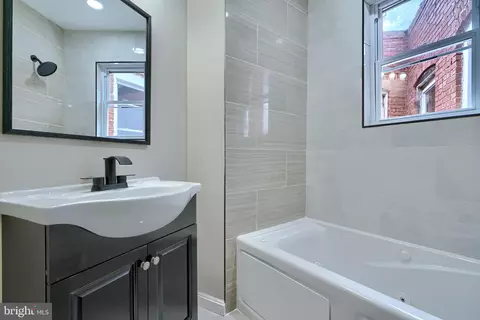 Bath - 2025 E 31st St, Baltimore, MD 21218 photo 7 of 10