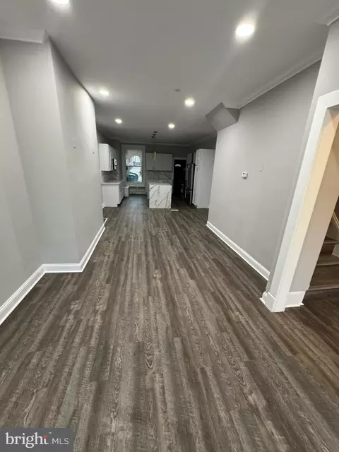 Entry Way - 2412 Callow Ave, Baltimore, MD 21217 photo 1 of 4