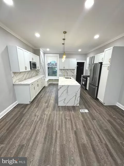 Kitchen - 2412 Callow Ave, Baltimore, MD 21217 photo 4 of 5