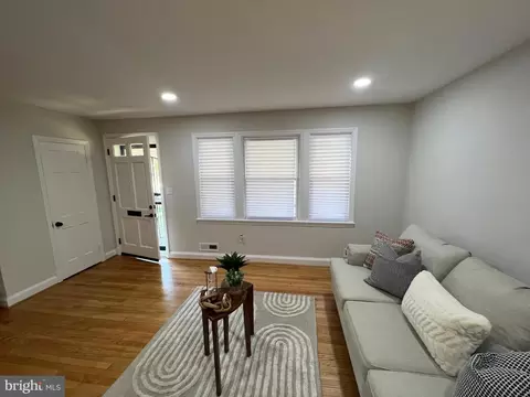 Living - 1655 Winford Rd, Baltimore, MD 21239 photo 2 of 3