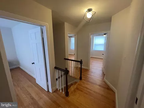Entry Way - 1655 Winford Rd, Baltimore, MD 21239 photo 3 of 7