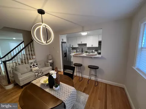 Dining - 1655 Winford Rd, Baltimore, MD 21239 photo 2 of 4