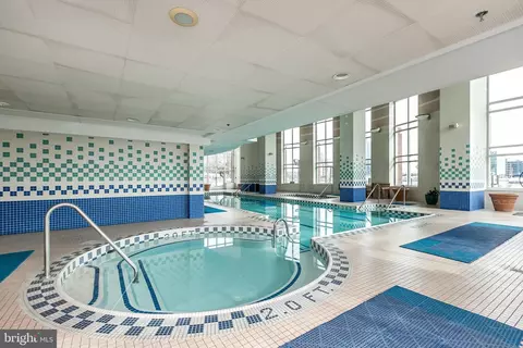 Exterior - 100 Harborview Dr #1213, Baltimore, MD 21230 photo 4 of 15