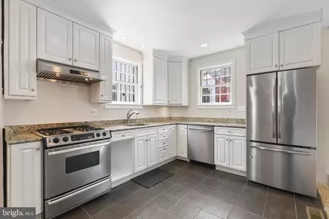 Kitchen - 7 E Madison St, Baltimore, MD 21202 photo 3 of 5