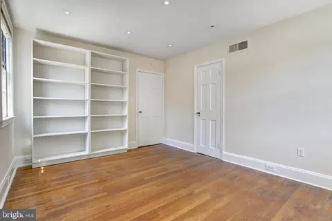 Bedroom - 7 E Madison St, Baltimore, MD 21202 photo 3 of 8