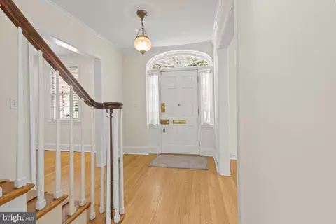 Entry Way - 7 E Madison St, Baltimore, MD 21202 photo 5 of 10