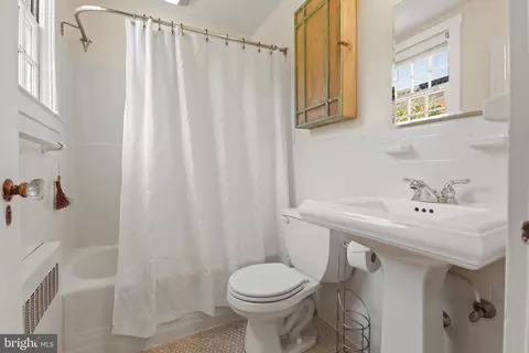 Bath - 7 E Madison St, Baltimore, MD 21202 photo 2 of 3