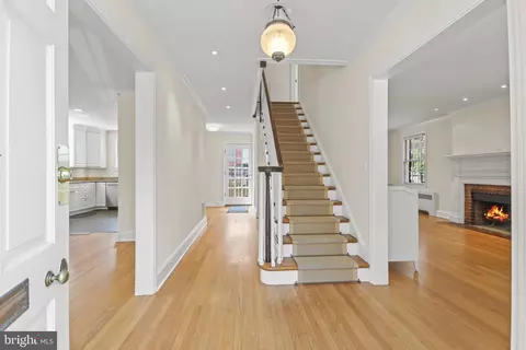 Entry Way - 7 E Madison St, Baltimore, MD 21202 photo 2 of 10