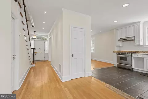 Entry Way - 7 E Madison St, Baltimore, MD 21202 photo 8 of 10