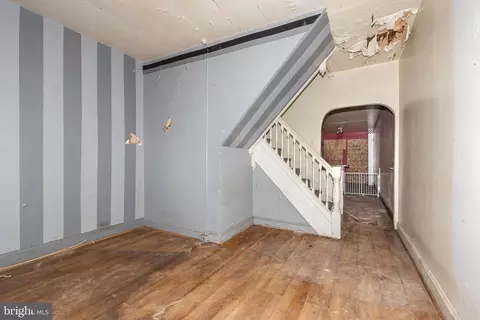 Entry Way - 811 Appleton St, Baltimore, MD 21217 photo 1 of 5