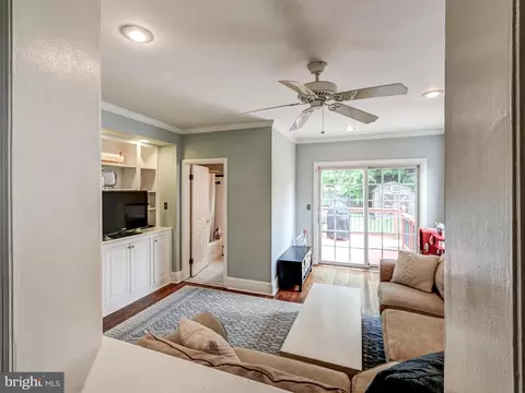 212 E Lake Ave, Baltimore, MD 21212 photo 18