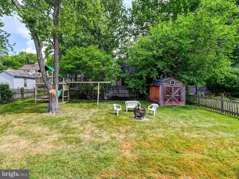 212 E Lake Ave, Baltimore, MD 21212 photo 32