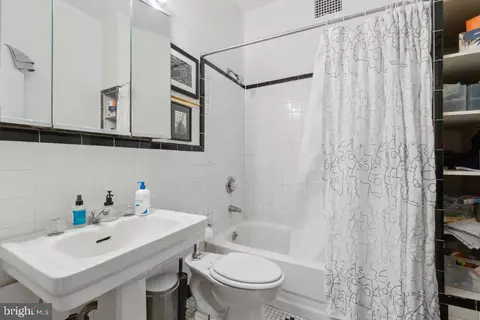 1 E Chase St #408, Baltimore, MD 21202 photo 9