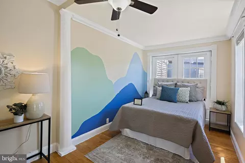 Bedroom - 417 E Fort Ave, Baltimore, MD 21230 photo 3 of 4