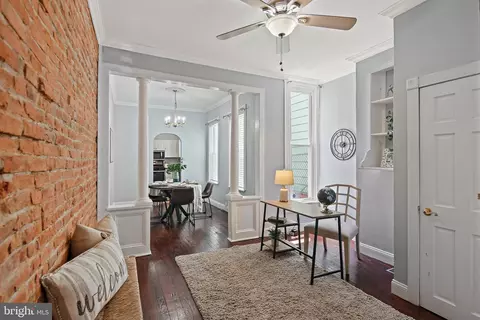 Entry Way - 417 E Fort Ave, Baltimore, MD 21230 photo 1 of 1
