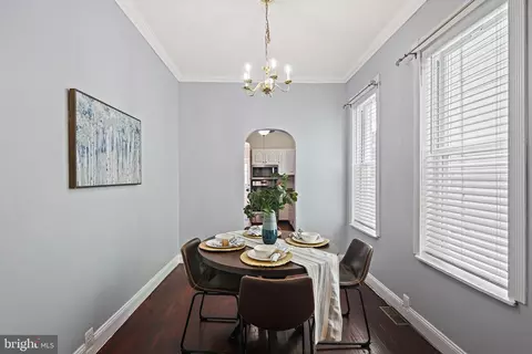Dining - 417 E Fort Ave, Baltimore, MD 21230 photo 2 of 2